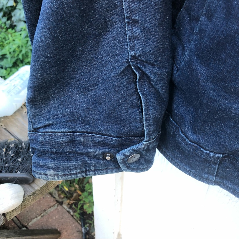 Levi’s Jean Jacket - Picture 3 of 8